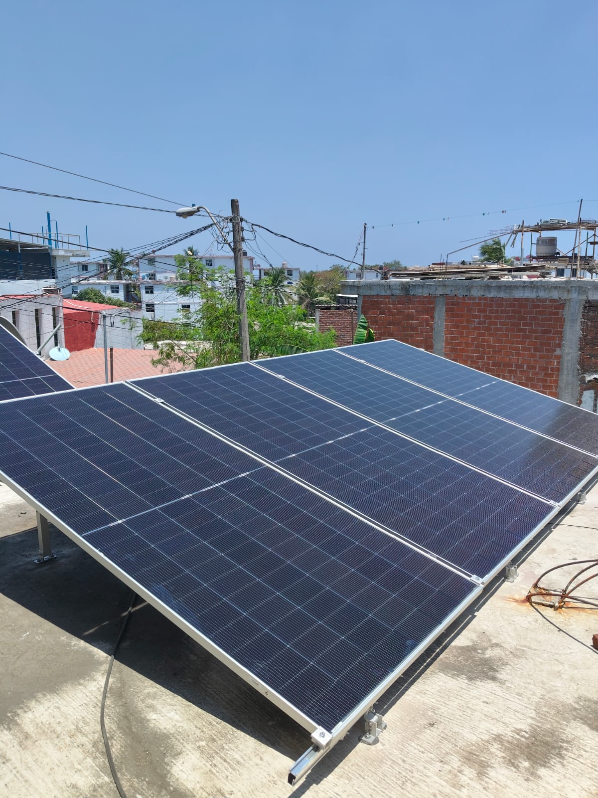 Imagen adjunta de panel solar SoftEnerSol